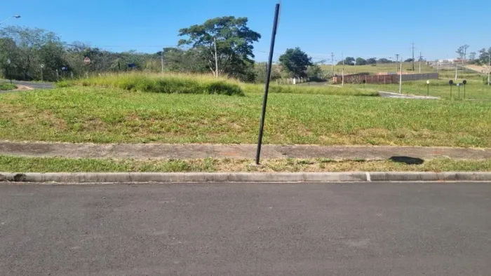 TERRENO 200M2 - RES. FIGUEIRA - VOTUPORANGA - APENAS 50MIL!! (VALOR DE MERCADO 63MIL)
