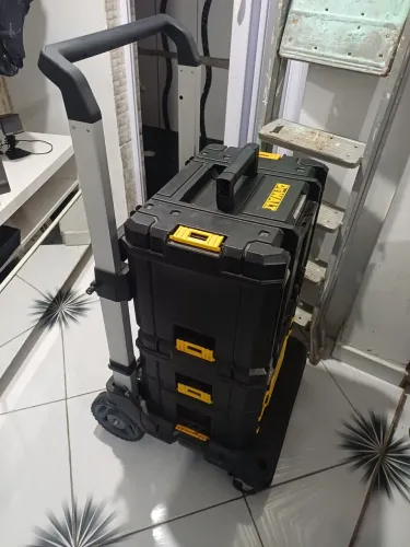 Carrinho dewalt de ferramentas 
