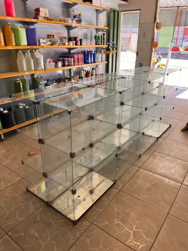 Balcão Vitrine Modulado de Vidro Para Loja