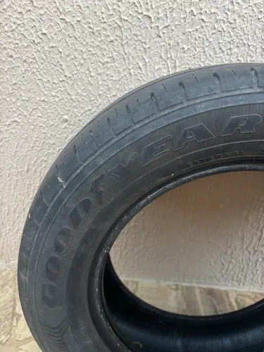 Vendo Pneus Gol G8