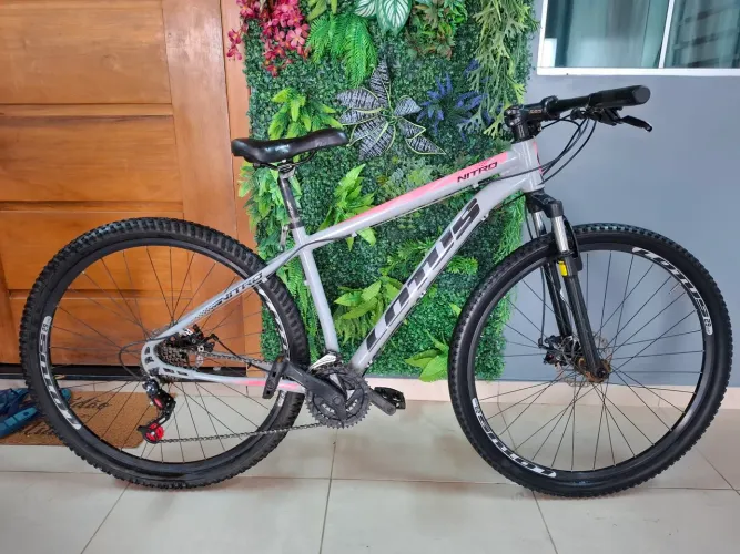 Bicicleta Lotus Nitro Aro 29