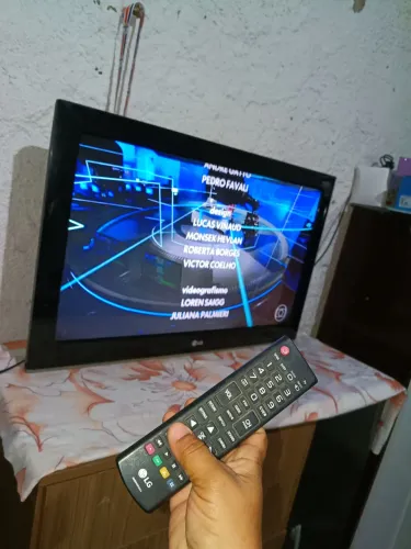 Tv de 32 polegadas LG não e smart