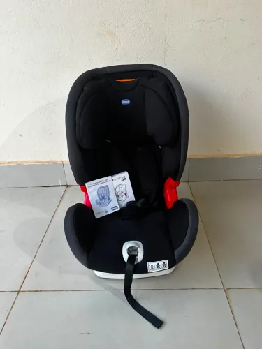 Cadeirinha Chicco com ISOFIX NOVINHA 