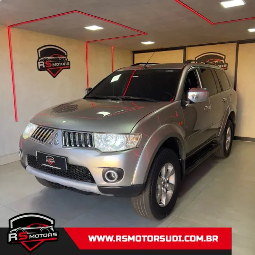 Mitsubishi Pajero 2013