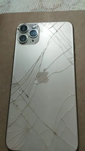 iPhone 11 pro Max retirar peças