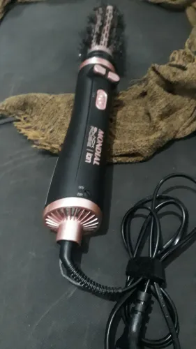 Escova secadora