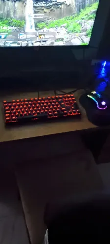 Teclado mecânico retroiluminado redragon 100 reais 