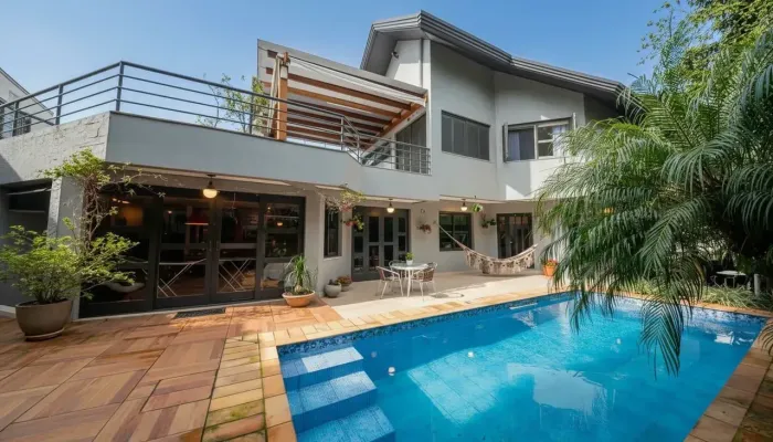 Casa 5 Dormitórios com Piscina Aquecida e Energia Solar na Chácara das Pedras