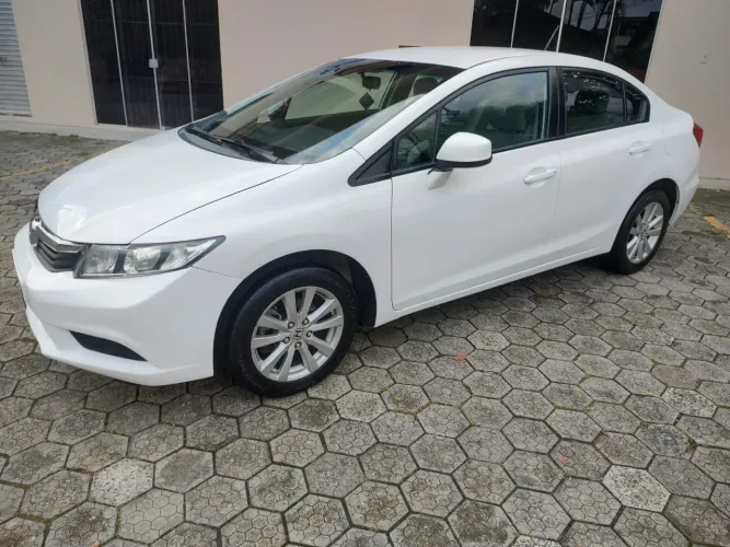 Honda Civic Sedan LXS 1.8/1.8 Flex 16V Mec. 4P 2015