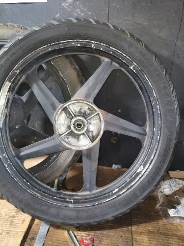 Roda liga leve da Titan
