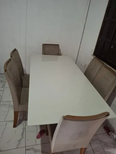 Mesa semi nova pouco tempo de uso