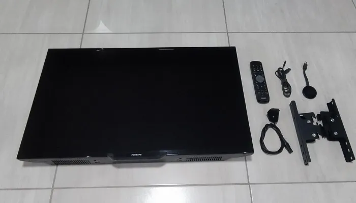 Tv Philips 32 polegadas. 