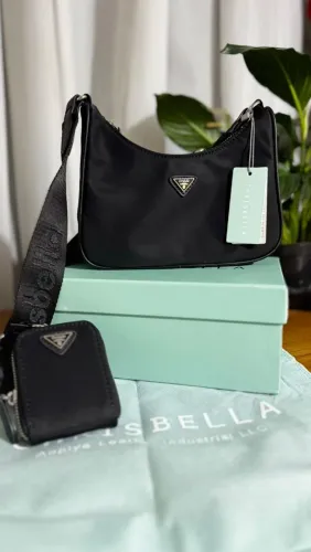 Bolsa guess original com etiqueta e selo de autenticidade 