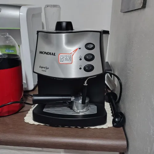 Cafeteira expresso completa