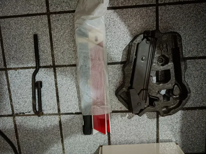 Kit Chave de roda macaco e triangulo