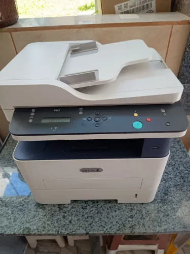Vendo Impressora multifuncional Laser Monocrática Xerox B205, WiFi. Leia o anúncio.
