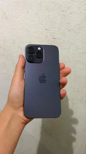 iPhone 14 Pro Max Roxo