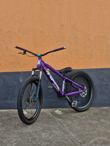 Bike de grau Gios roxa