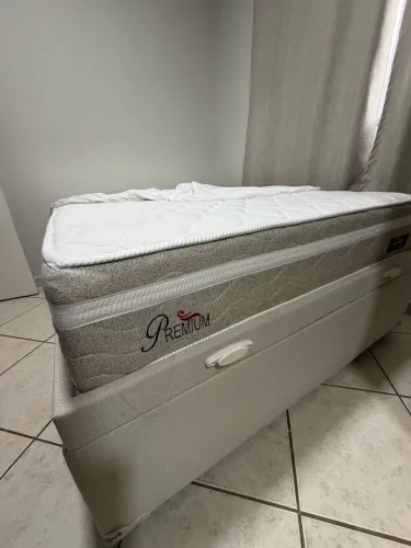 Cama box casal com colchão