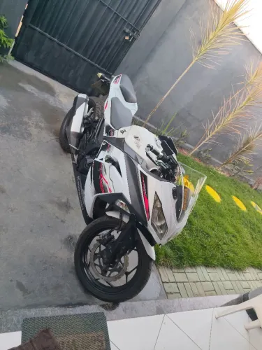 Kawasaki ninja 300