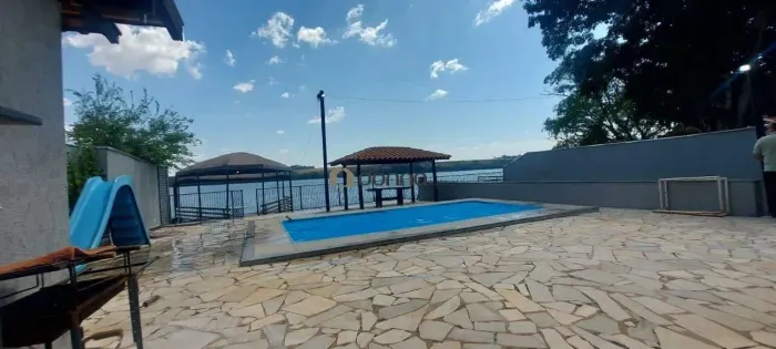 Rancho à venda, 5 vagas, Delta - Uberaba/MG
