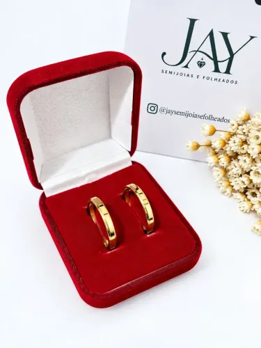 Aliança Chanfrada 2mm banhada a ouro 18k