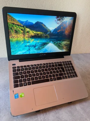 Notebook Asus i5 5ª Geração / GeForce 930M / 10GB RAM / 256GB SSD + 1TB HDD / Tela 15.6?