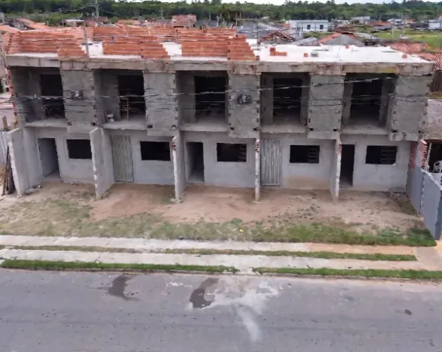 5 geminados em Araquari, ótimos para locação. Oportunidade para investimento!