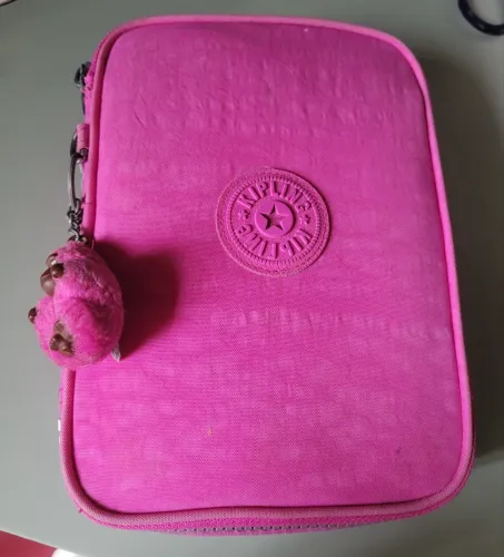 Estojo kipling 100 pens