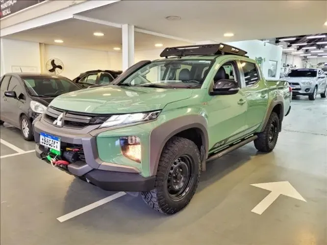 Mitsubishi L200 Triton Savana GLS 2.4 4X4 Die. AUT 2024