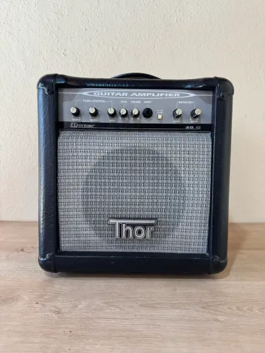 Cubo Amplificador Guitarra / Violão Meteoro 30 G
