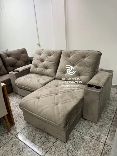 Sofá Retrátil Reclinável com Porta-Copos - Modelo Premium