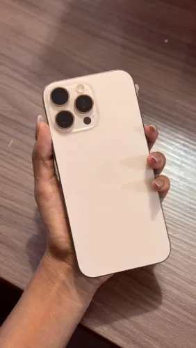 iPhone 16 Pro Max 256GB Impecável