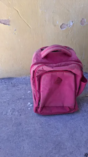 MOCHILA DE RODINHAS REFORÇADA