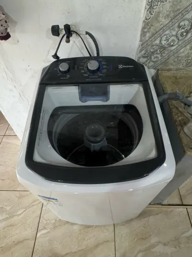 Máquina de lavar semi nova com seguro
