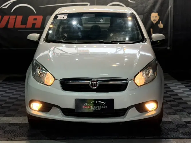 Fiat Grand Siena Essence Italia 1.6 Flex 16V 2015