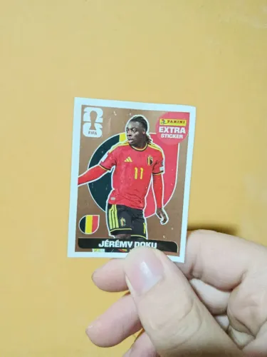 Jeremy Doku Legend bronze 
