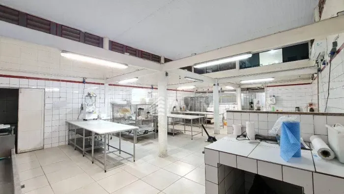 Galpão à Venda, 250 m² por R$ 1.350.000 - Itaipu - Niterói/RJ