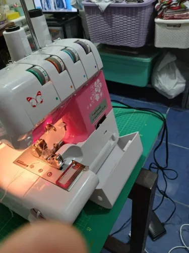 Máquina Overloque SS-320 Sum Special