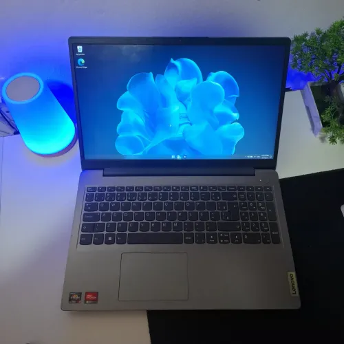 Notebook Lenovo IdeaPad 3 - RYZEN 7 5700u | 20GB RAM DDR4 | SSD 512GB