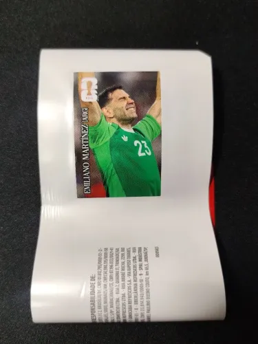 Figurinha Coca-Cola Panini Copa 2026 - Dibu Martínez / Emiliano Martínez CC12 (No Rótulo)