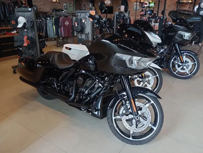 Road Glide 2025