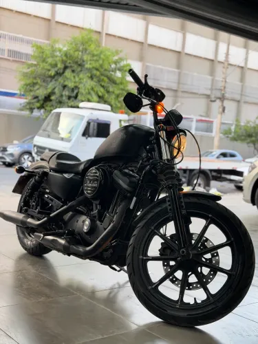 Harley Davidson IRON883 (pego troca)