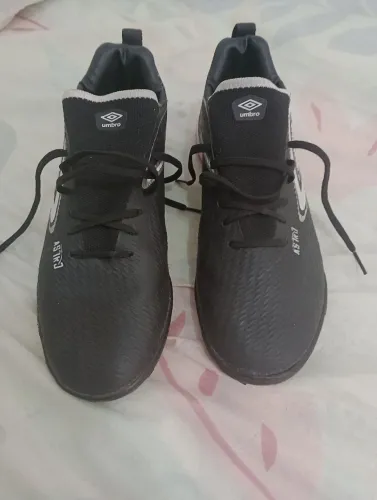 Vendo chuteiras society Umbro N.38 - ZAP 71- *