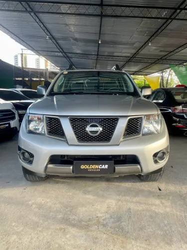 Nissan Frontier SV AT. CD 4X4 2.5 TB Dies. Aut. 2016