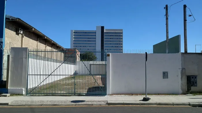 Terreno comercial pátio Linha Verde Avenida Brasília Shopping Boulevard Xaxim estação tubo