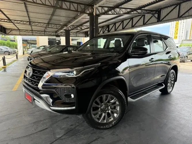 Toyota Hilux SW4 SRX 4X4 2.8 TDI 16V Dies. Aut. 2022