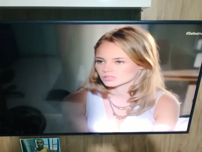 V/ T LCD LED Samsung 43 polegadas 4k imperdível !!!para sair hoje!!