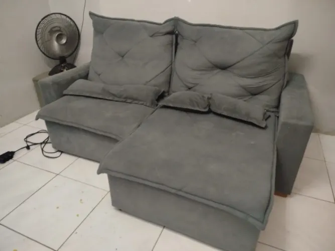 sofá retrátil