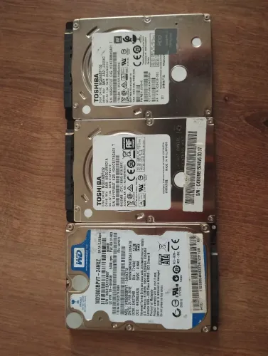 3 HDs Funcionando 320Gb, 500gb e 1Tb